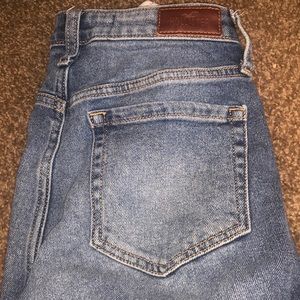 Hollister jeans